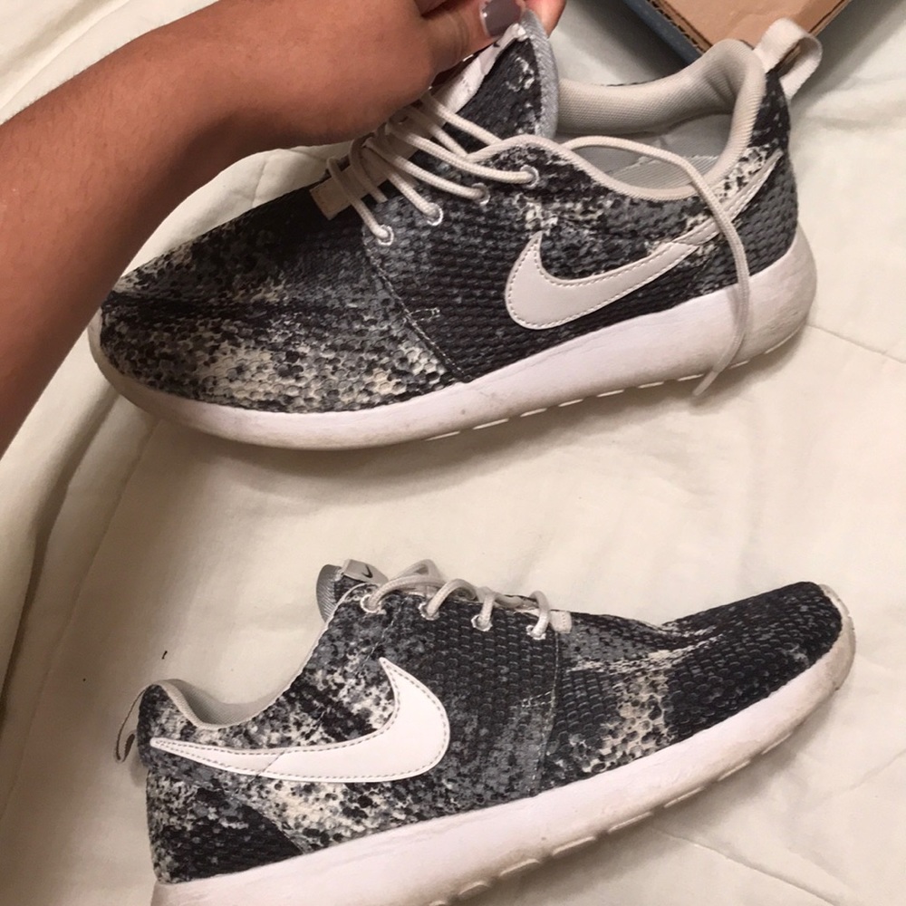 Custom - Picture 3 of 8